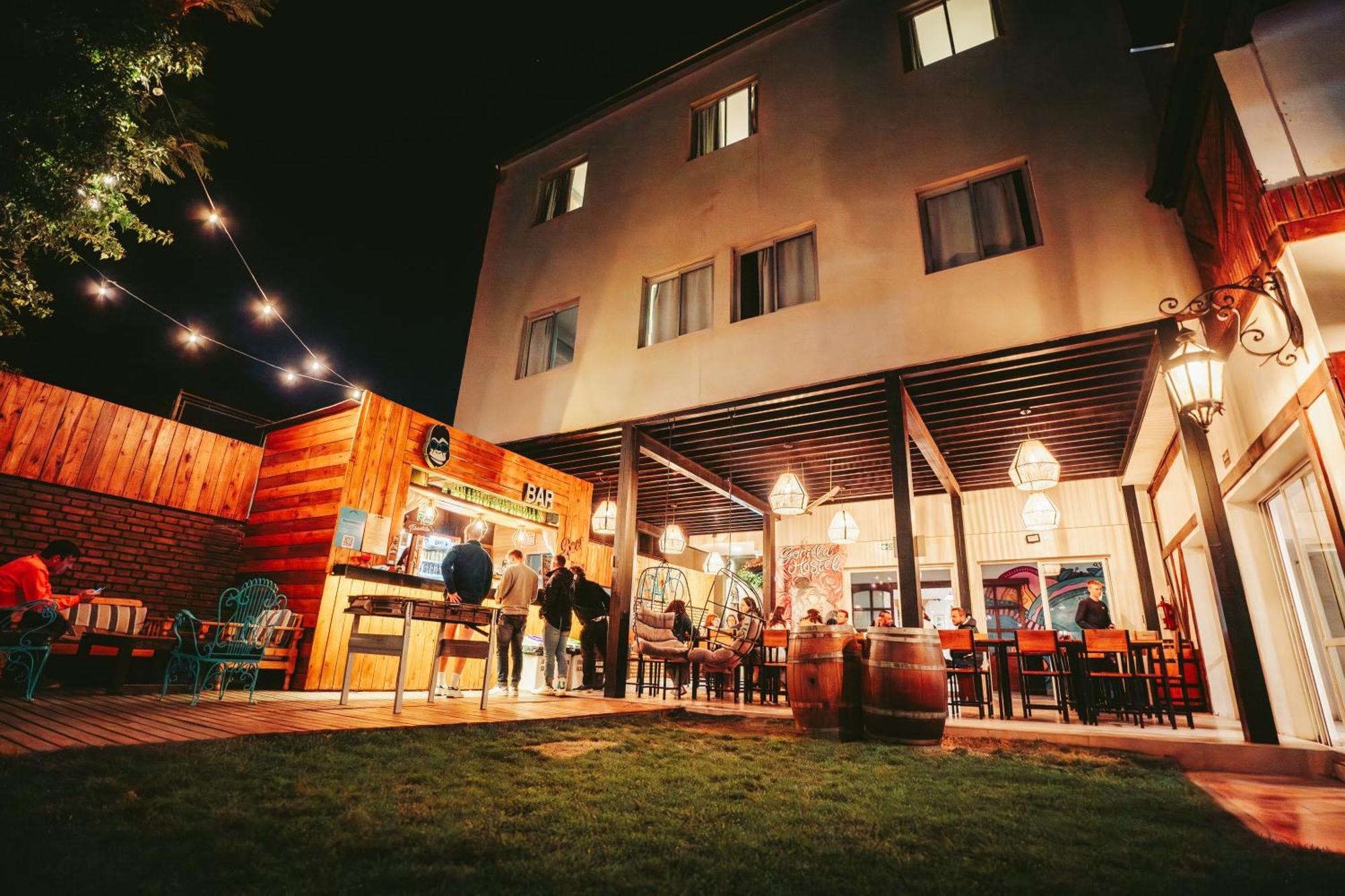 Gorilla Hostel Мендоса Екстер'єр фото