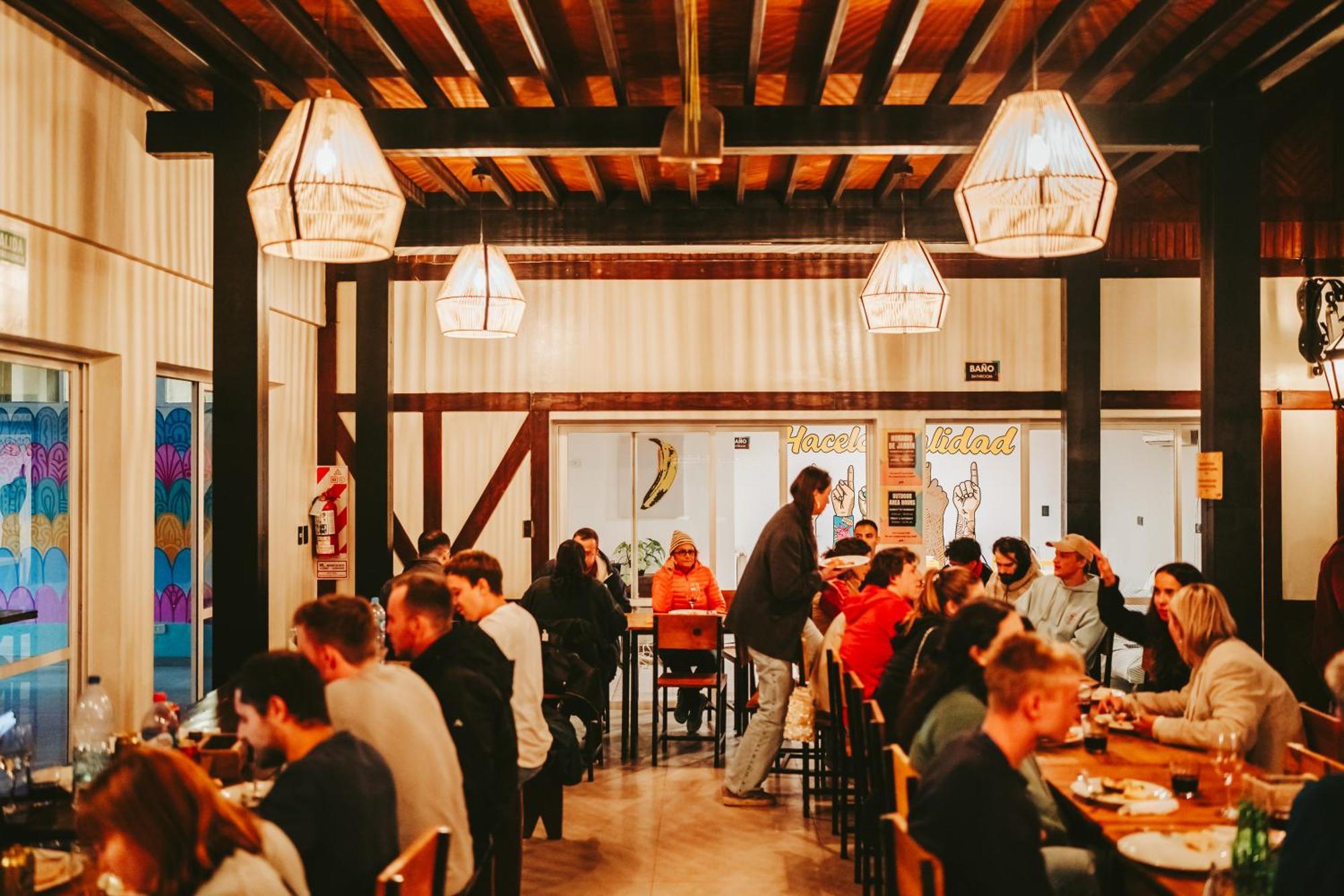 Gorilla Hostel Мендоса Екстер'єр фото