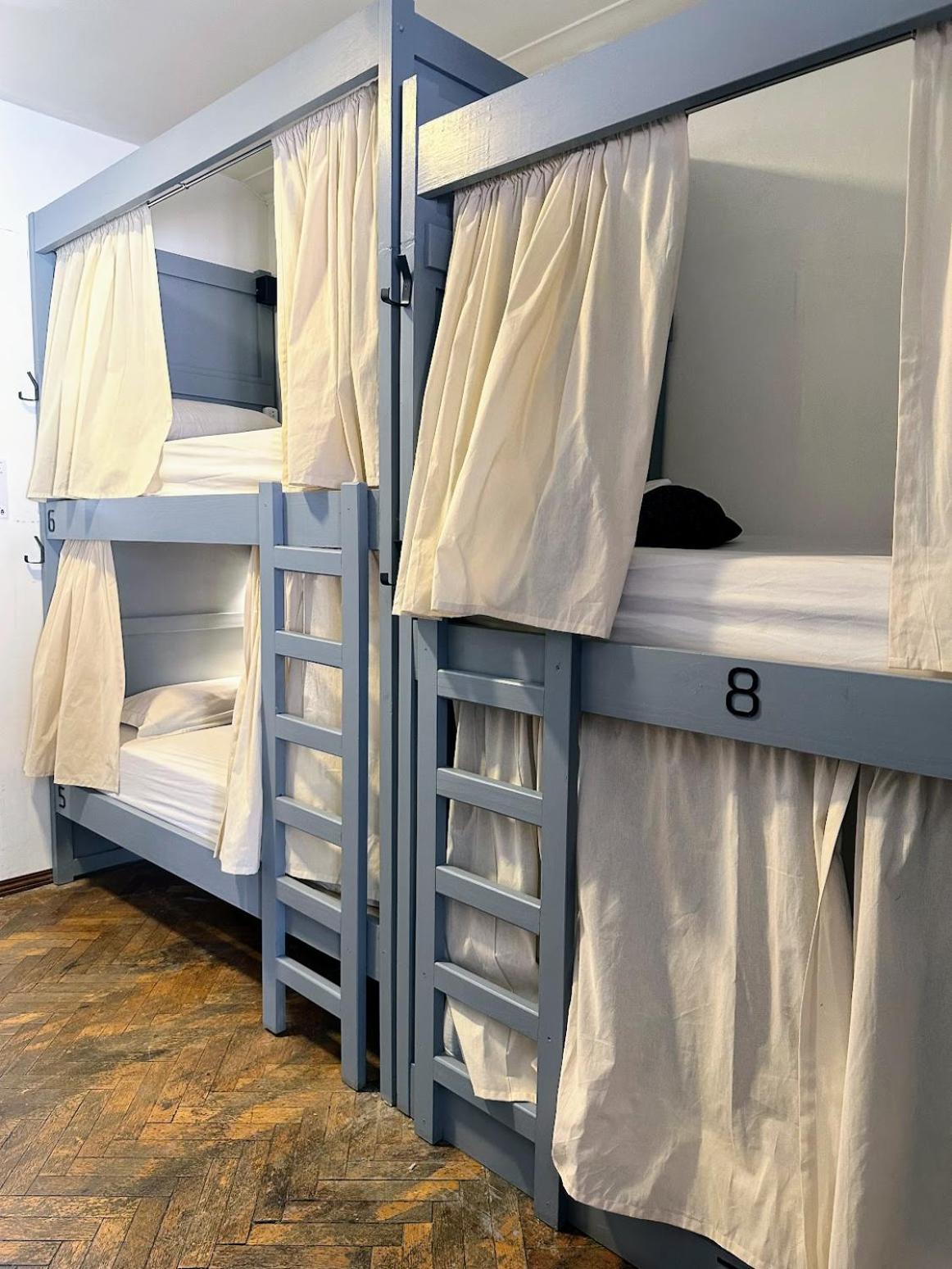 Gorilla Hostel Мендоса Екстер'єр фото