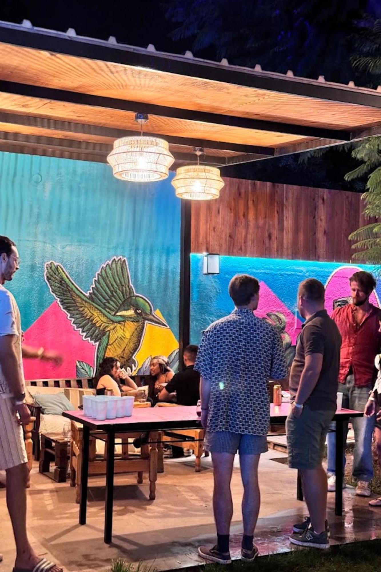 Gorilla Hostel Мендоса Екстер'єр фото